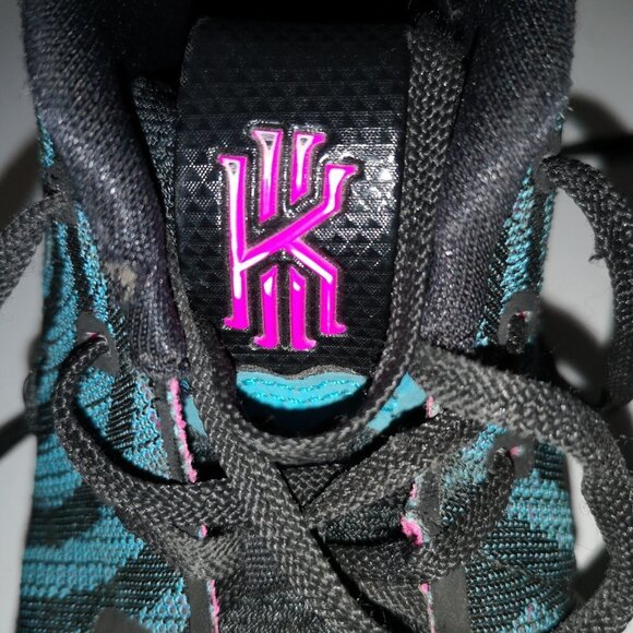 Nike Kyie 4 Ladies Multi Colored Sneakers - Picture 8 of 8